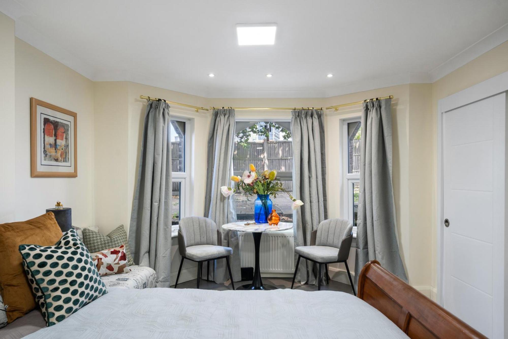 Leamington Park Studio With Parking Londen Buitenkant foto