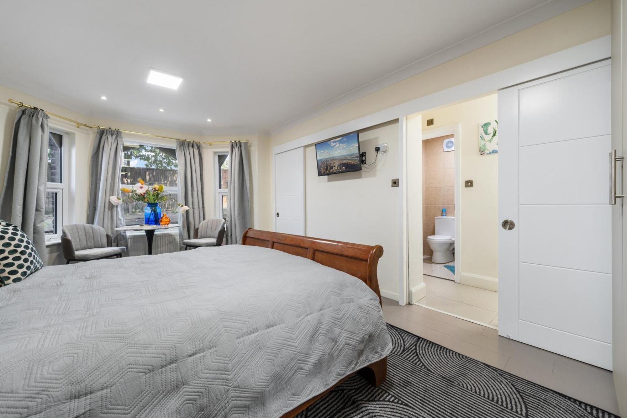 Leamington Park Studio With Parking Londen Buitenkant foto